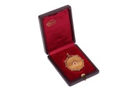 A Victor Emmanuel III, 1918 yellow metal, Italian Rosa Croce, 50 lire coin medallion/ coin minted in support of the works of the Italian Red Cross, the obverse with enamel red cross logo and bearing the legend Novembre 1918, stamped 657, the reverse with 