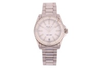 Gucci &ndash; A Lady&rsquo;s Dive Wristwatch Reference: 136.4 Serial: 15129454 Bezel: Uni-Directional Case Material: Stainless Steel Case Diameter: Approximately 32mm Dial: White, Luminous Arrow Hands Numerals: Luminous Baton, Minute Track Crown: Signed, Fluted Movem